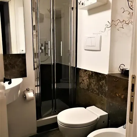 アパート Casa Virgilio In Monti ローマ